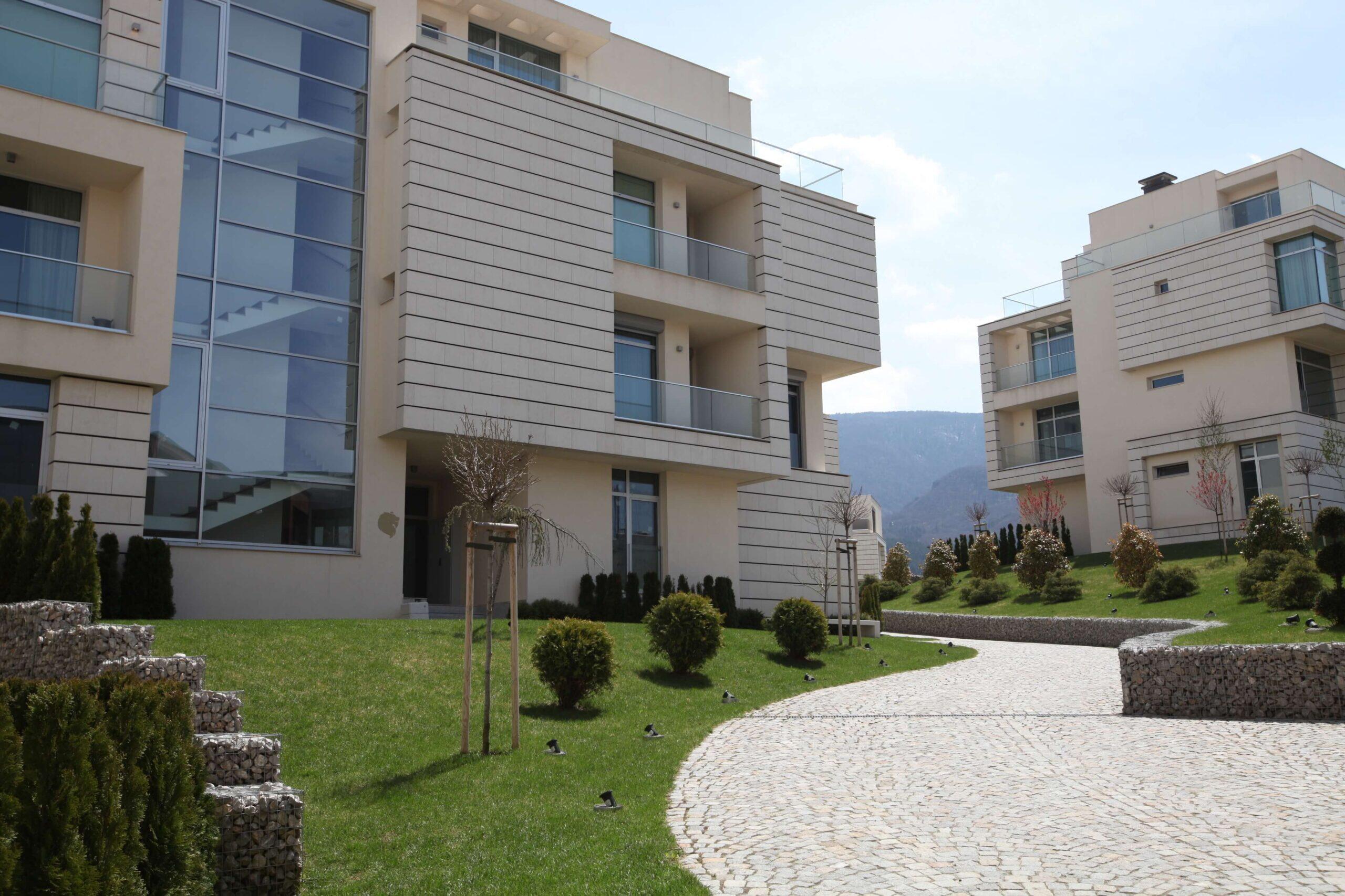 Royal Park Residence 5